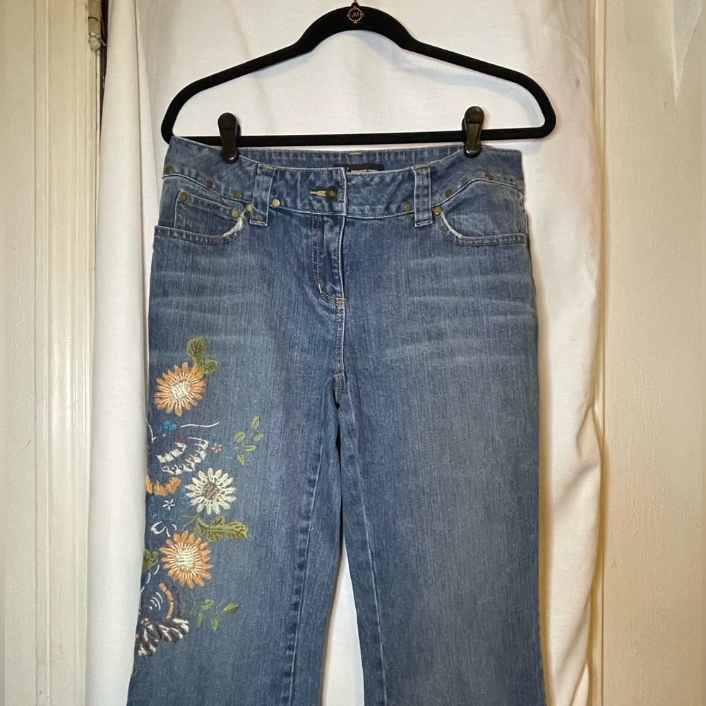 INC International Concepts Blue Studded Jeans w/ Orange White Embroidery Size 8 - Picture 2 of 12